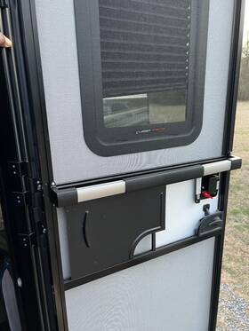 Fchmbsh-01 Branded Rv Screen Door Cross Bar With Non-slip Handle Adjustable From 21-5/8 Inches New
