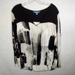 Simply Vera Wang Women's Shadow Garden Top Size Pxl Petite Black White. Fixed Price $12.99.