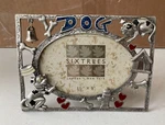 6" 5" Sixtrees Metal Dog Themed Round Photo Frame. Fixed Price $19.99.