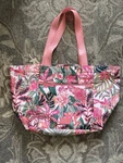 Vera Bradley Lighten-up Lg Drawstring Family Tote Rainforest Canopy Coral Nwot. Fixed Price $50.00.