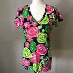 Simply Southern Garden Floral Top Nwt Small. Fixed Price $10.39.